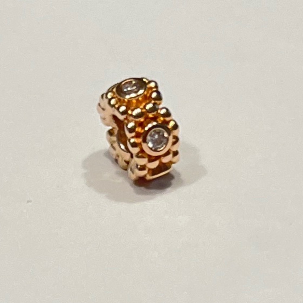 Retired Pandora Rose Her Majesty Spacer